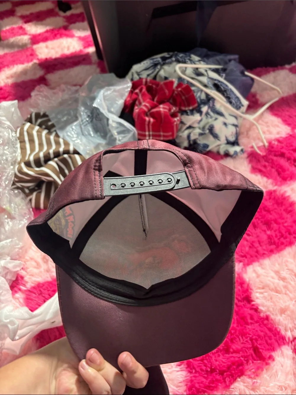 Metal tribute hat